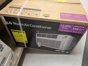 LG 12,000 BTU Window Room Air Conditioner LW1217ERSM1 Boxed