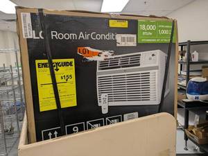 LG Window Room Air Conditioner LW1824RD 18,000 BTU Boxed See Photos