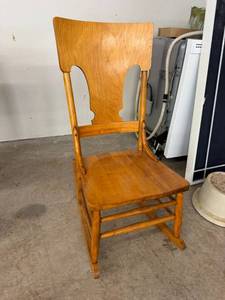 Vintage Oak Rocking Chair Plank Back Country Style 37in Tall Good