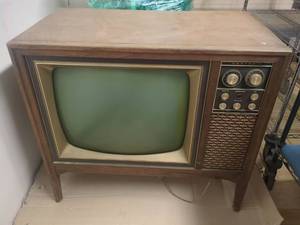 Heathkit Vintage Console Color Television Wood Cabinet Untested