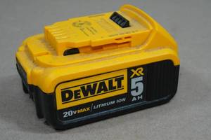 Dewalt Battery