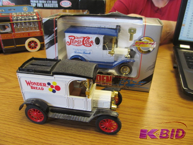 lot 50 image: Lot of 2 Ertl Diecast Truck Banks
