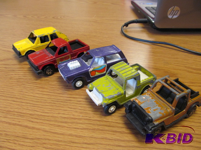 lot 57 image: Lot of 5 TootsieToy vehicles