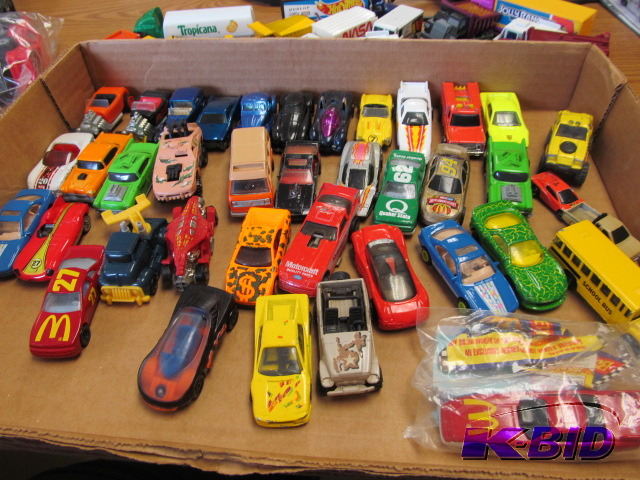 lot 66 image: Lot of 36 misc hot wheels