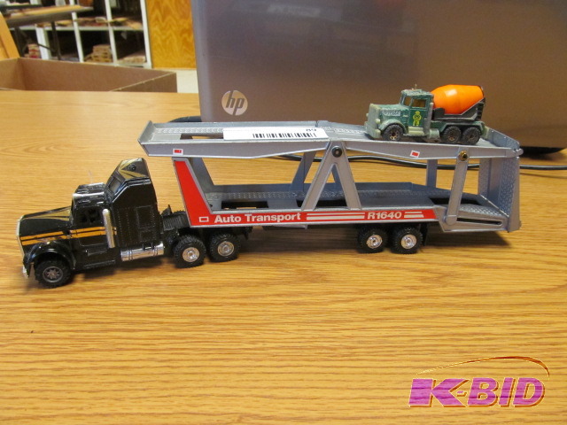 lot 89 image: Car Hauler - matchbox garbage truck