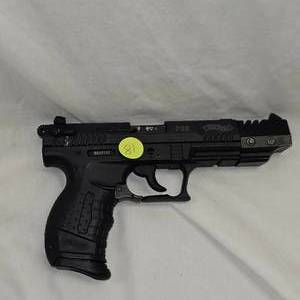 Walther P22 Pistol, 5, 22LRMag wBox 2 Clips