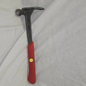 Milwaukee Pro Line, 17 oz hammer