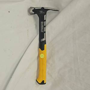 DeWalt Pro Series 16 oz Hammer