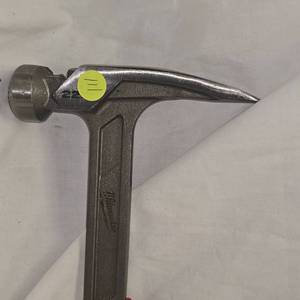 Milwaukee 22oz Pro Line Hammer