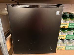 Kenmore 1.7cu ft Refrigerator-See Photo For Dent
