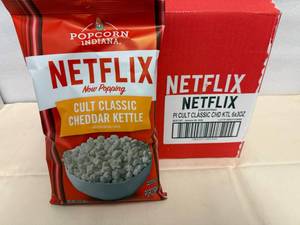 6 bags Netflix Cult Classic Cheddar & Kettlecorn