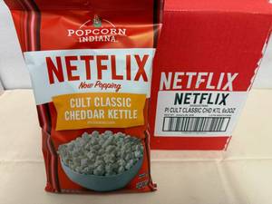 6 bags Netflix Cult Classic Cheddar & Kettlecorn