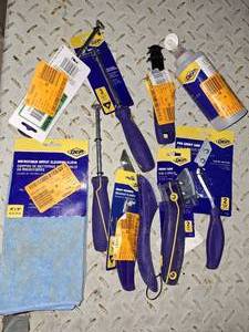 Tile grout cleaning tools