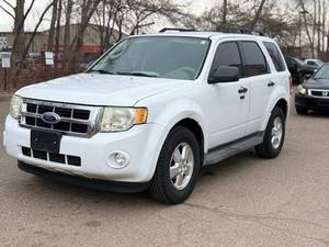 2009 FORD ESCAPE XLT No Accidents Reported (NO RESERVE)