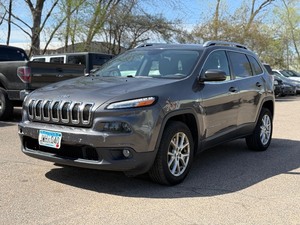 2017 JEEP CHEROKEE LATITUDE 112k Miles (NO RESERVE)