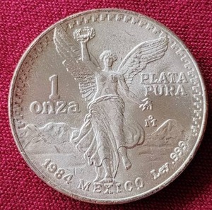 Early 1984 Mexico 1 oz Silver Libertad