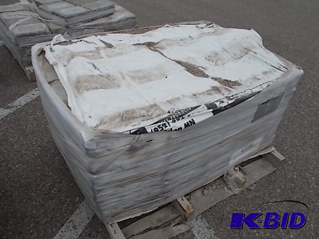 lot 2 image: Block