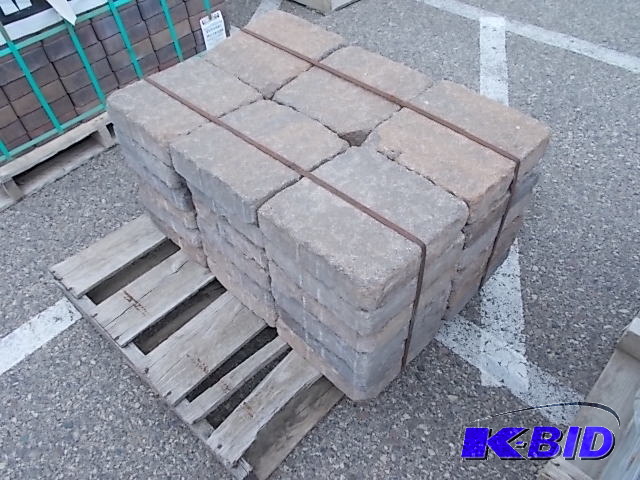 lot 7 image: Pavers