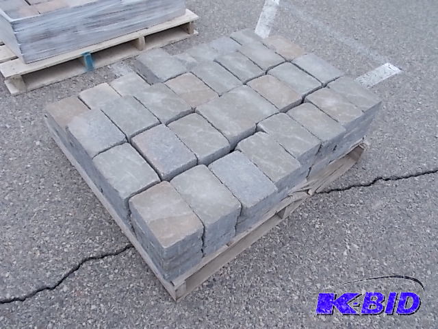 lot 11 image: Pavers