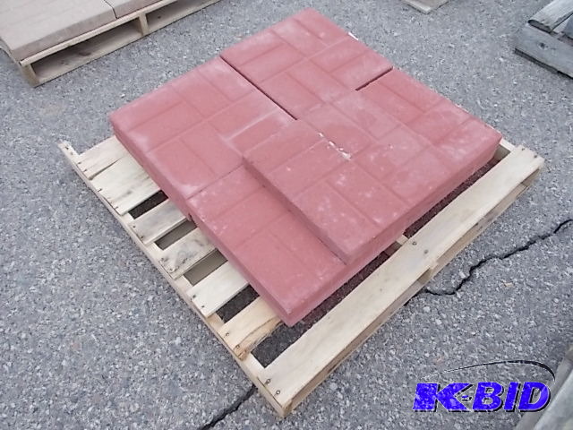 lot 13 image: Pavers