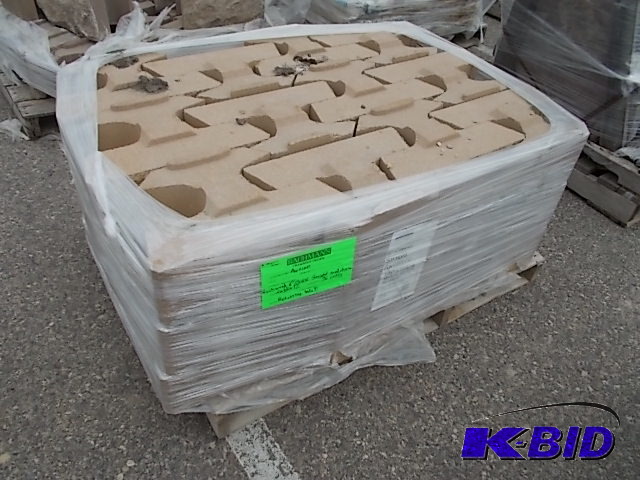 lot 33 image: Block