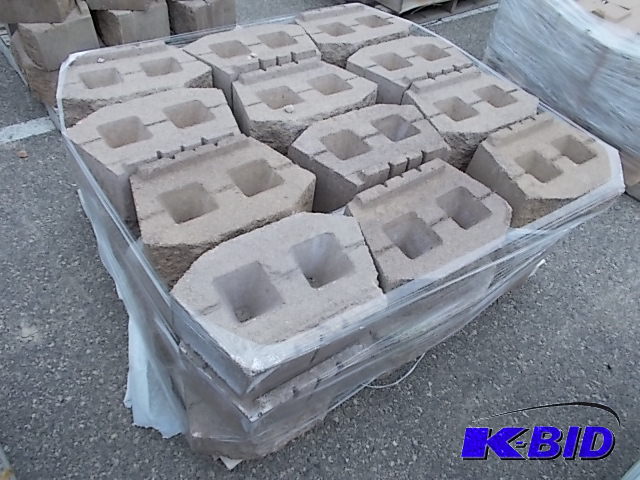 lot 40 image: Block