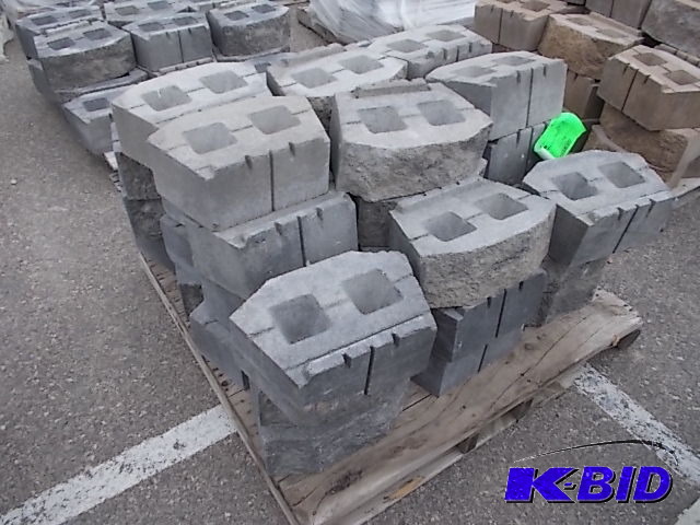 lot 48 image: Block