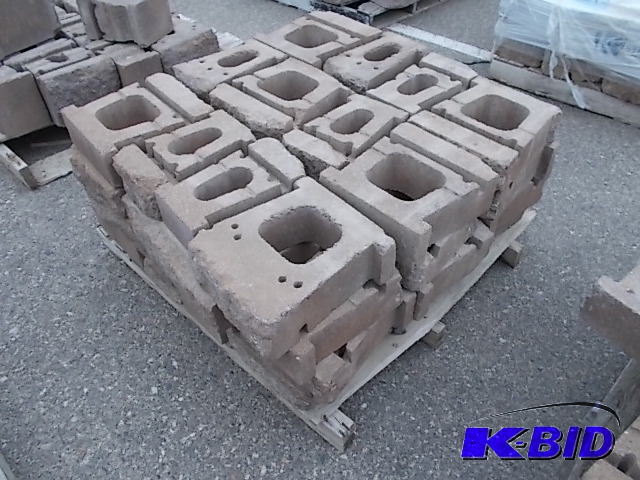 lot 60 image: Block