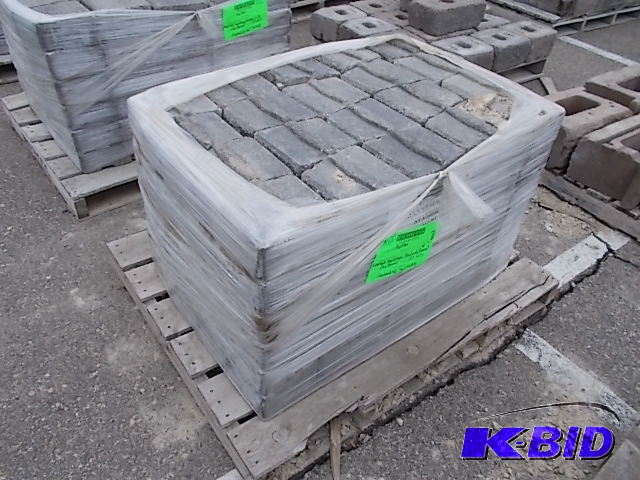 lot 69 image: Block