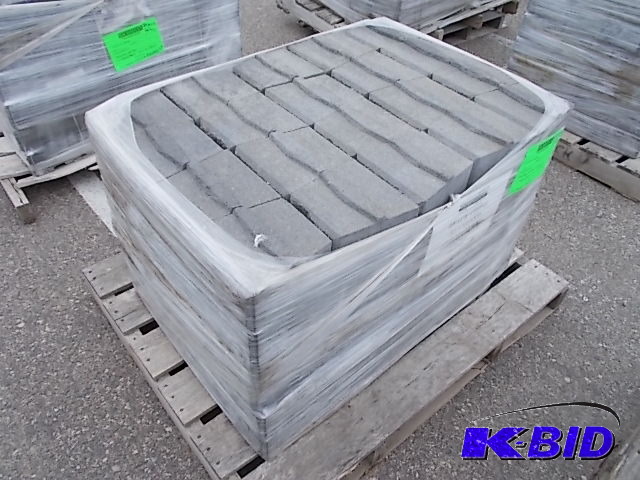 lot 78 image: Block
