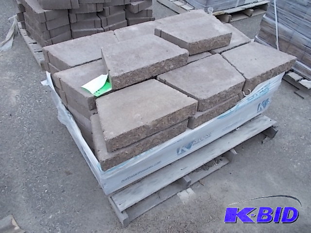 lot 94 image: Block
