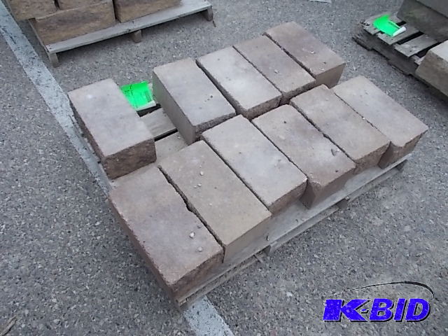 lot 111 image: Block