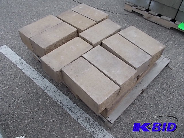 lot 112 image: Block