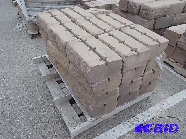 lot 115 image: Block