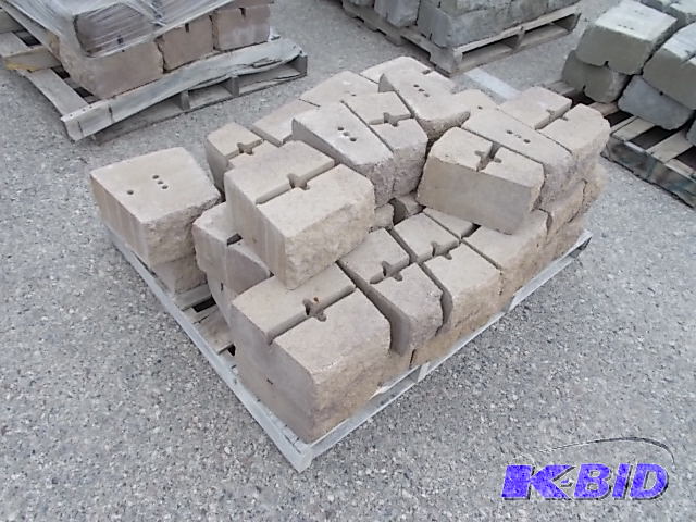 lot 117 image: Block