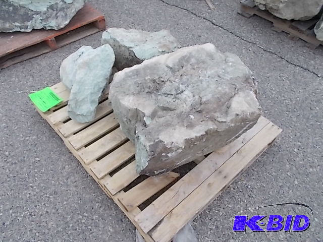lot 136 image: Boulder