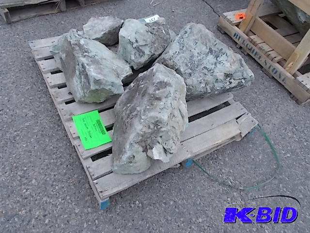 lot 139 image: Boulder