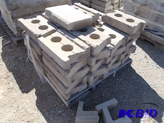 lot 181 image: Block