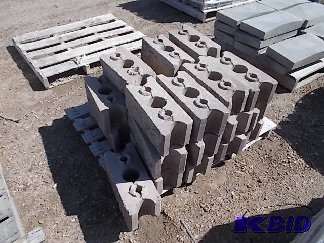 lot 202 image: Block