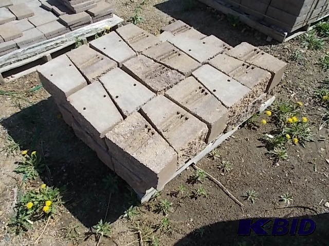 lot 217 image: Block