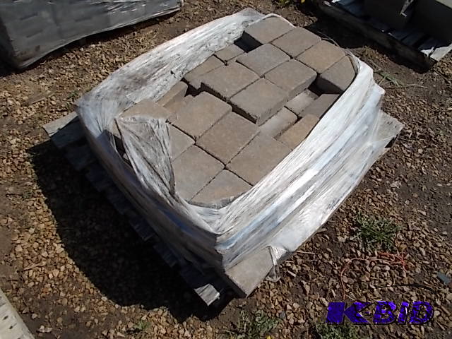 lot 226 image: Pavers