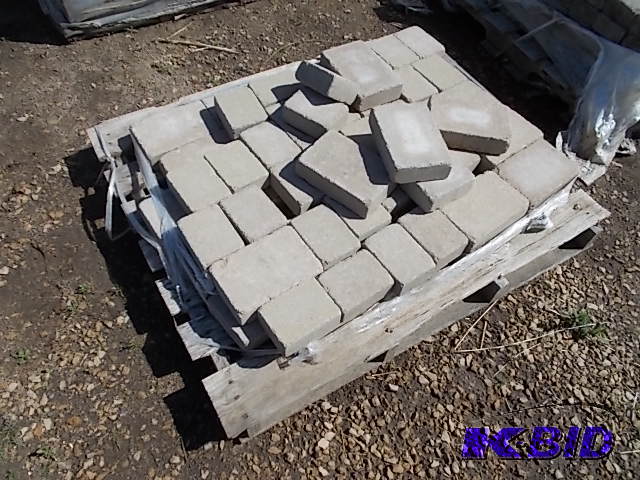 lot 237 image: Pavers