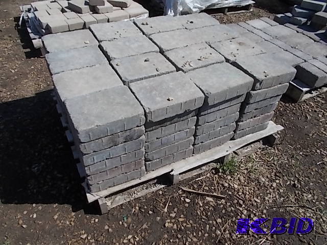 lot 238 image: Block