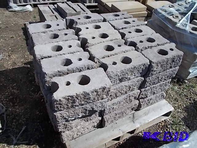 lot 266 image: Block