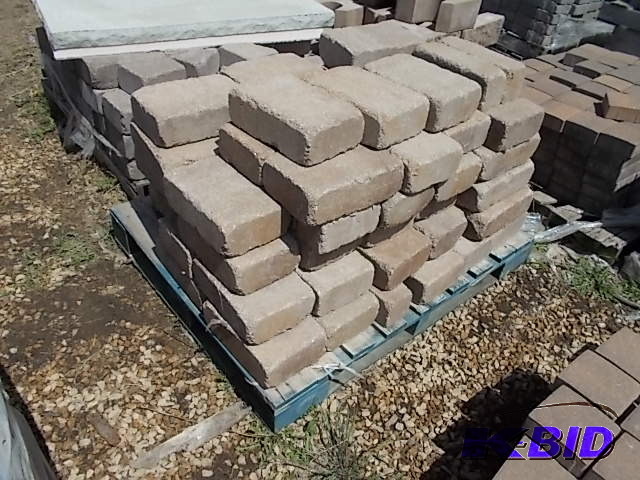 lot 288 image: Block
