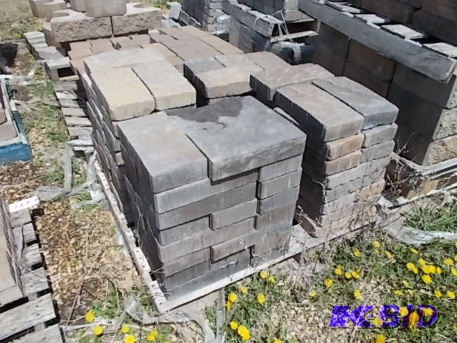 lot 292 image: Pavers