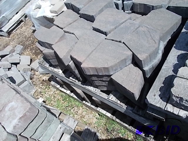 lot 298 image: Pavers