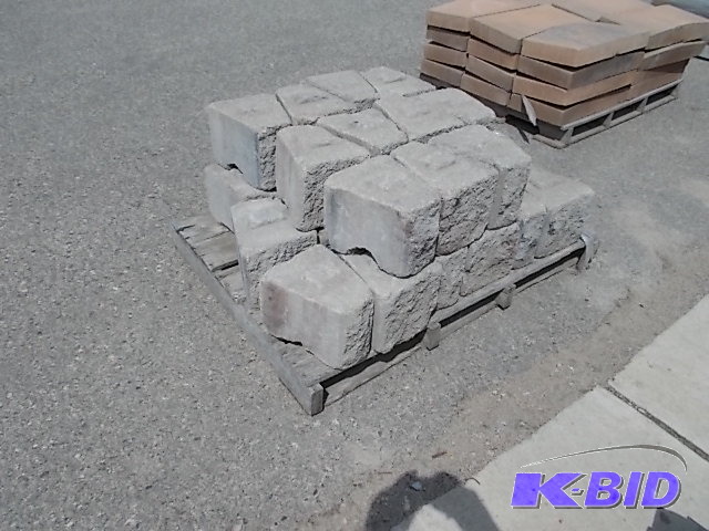 lot 26 image: Block