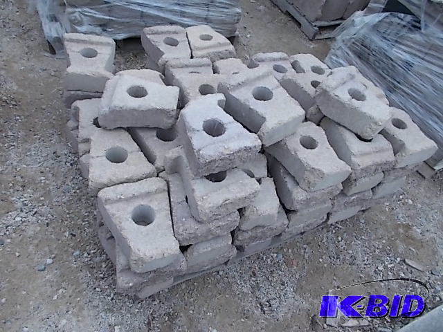 lot 159 image: Block