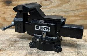 Klutch Heavy-Duty Bench Vise   6in. Jaw Width